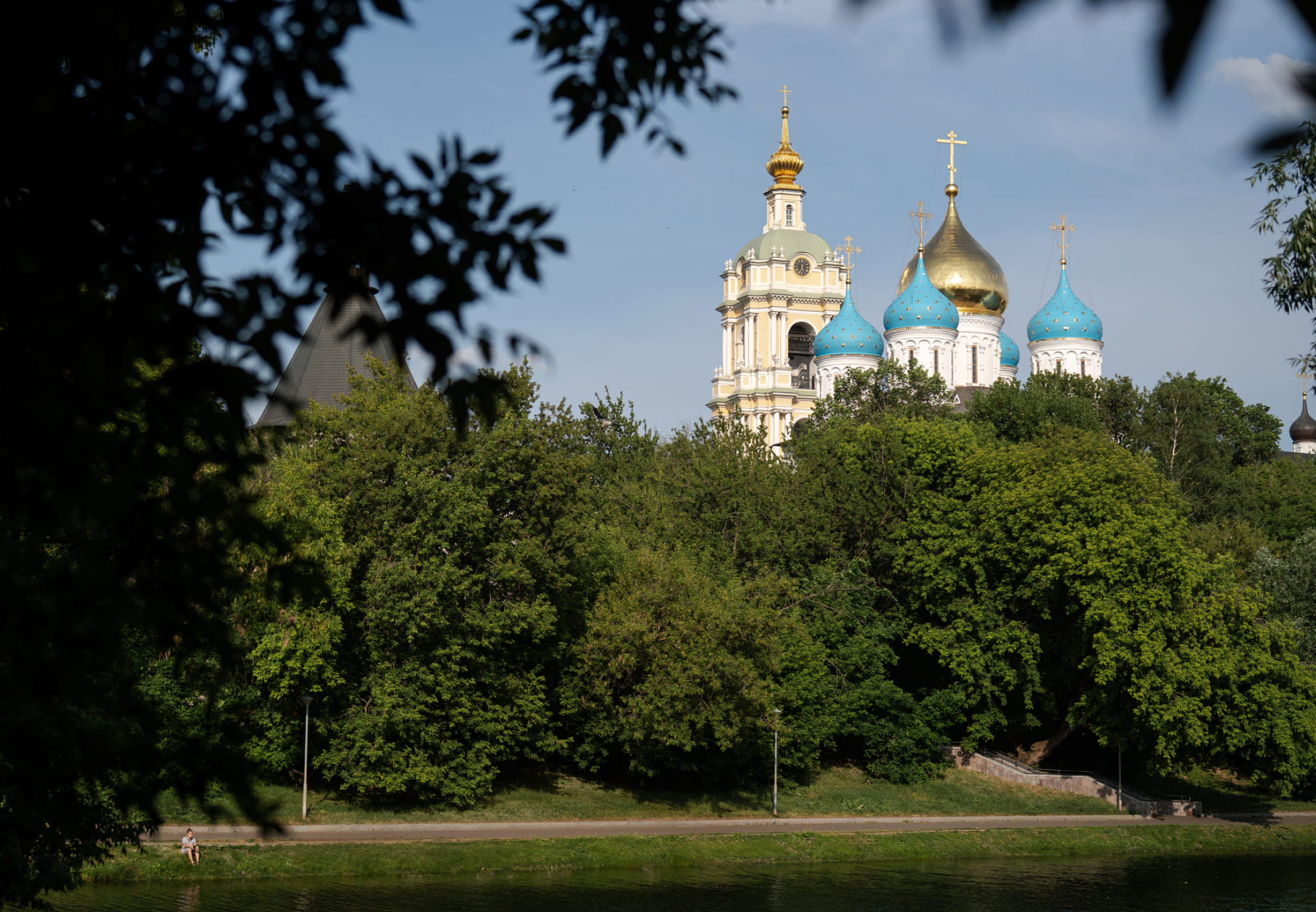 Тихий парк Новоспасского монастыря